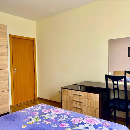 Apartment Mladost *