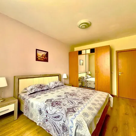 Mladost Near Metro Mladost 3 & Airport Apartament
