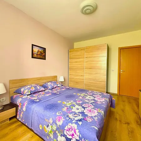 Mladost Near Metro Mladost 3 & Airport * Szófia