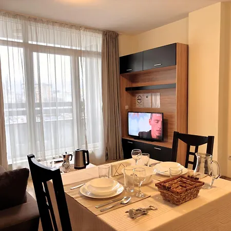 Mladost Near Metro Mladost 3 & Airport סופיה