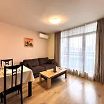 Mladost Near Metro Mladost 3 & Airport Appartement Sofia