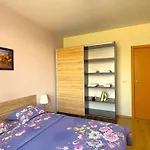 Appartement Mladost Near Metro Mladost 3 & Airport